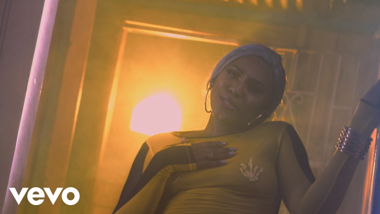 Vybz Kartel, Lolaa Smiles – Addi Right Size – Official Music Video